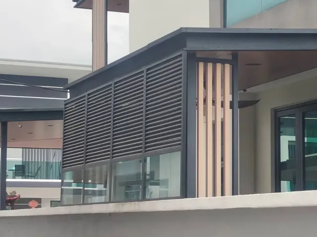 Bumbung Awning Kemas
